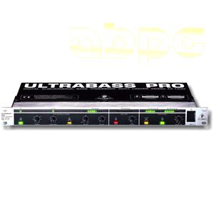 Behringer EX-1200 ULTRABASS PRO 